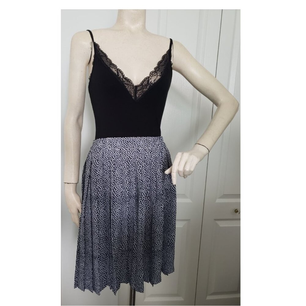 Vintage Stylist Pleated Navy and White Polka dot skirt with pockets